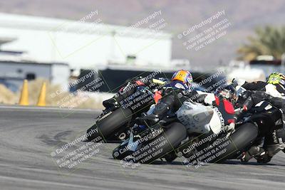 media/Dec-07-2025-CVMA (Sun) [[3e7d2de5dc]]/Race 4-Supersport Middleweight/